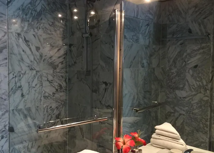 Le Festival Ξενοδοχείο